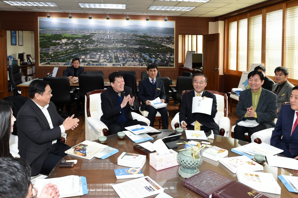 1. 최양식 경주시장, 중국 국란그룹 회장단 투자유치 간담회