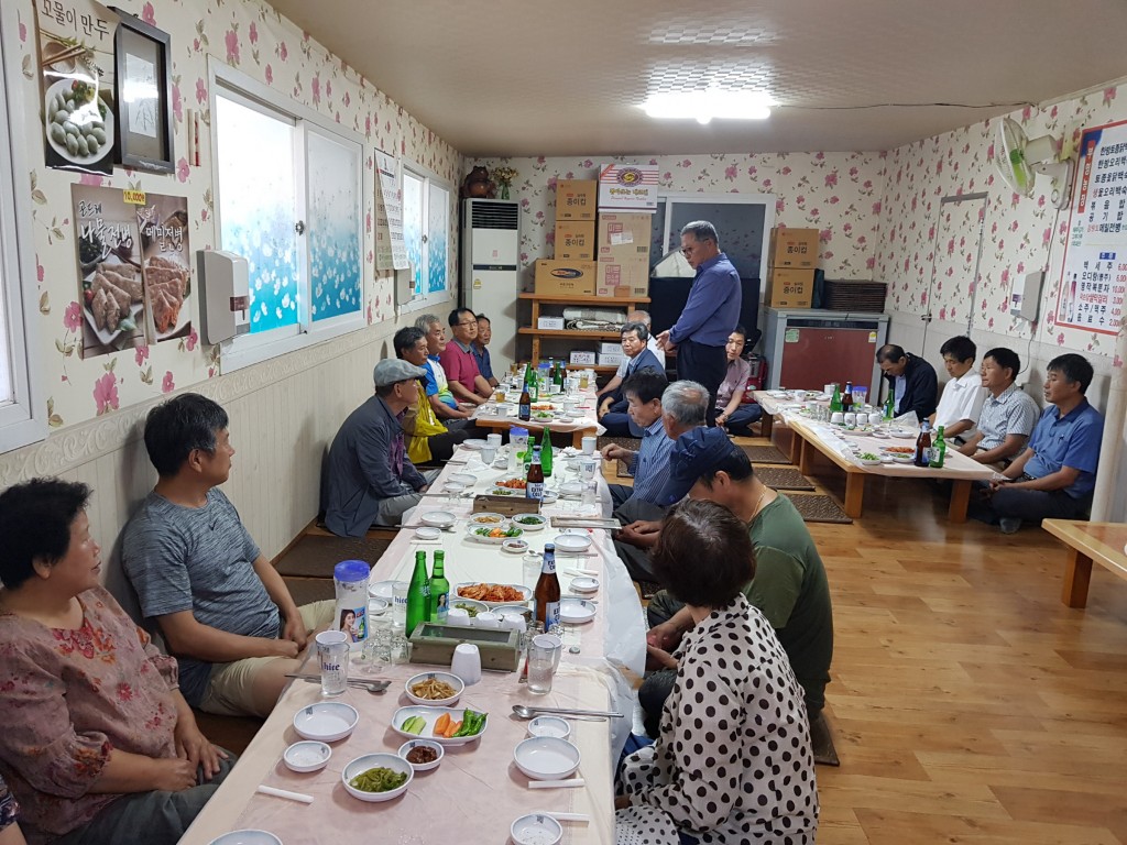 1. 보덕동 통장협의회, 어르신들께 오리백숙 대접